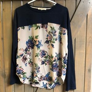 Long sleeve top